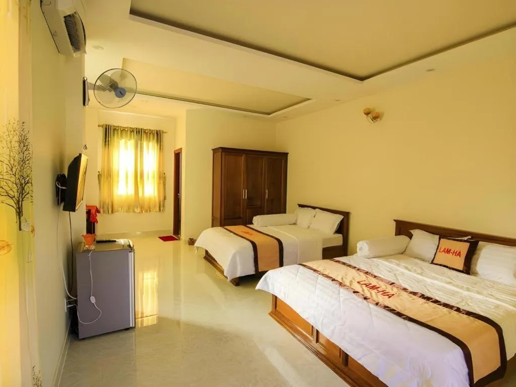 Bed in Lam Ha Resort