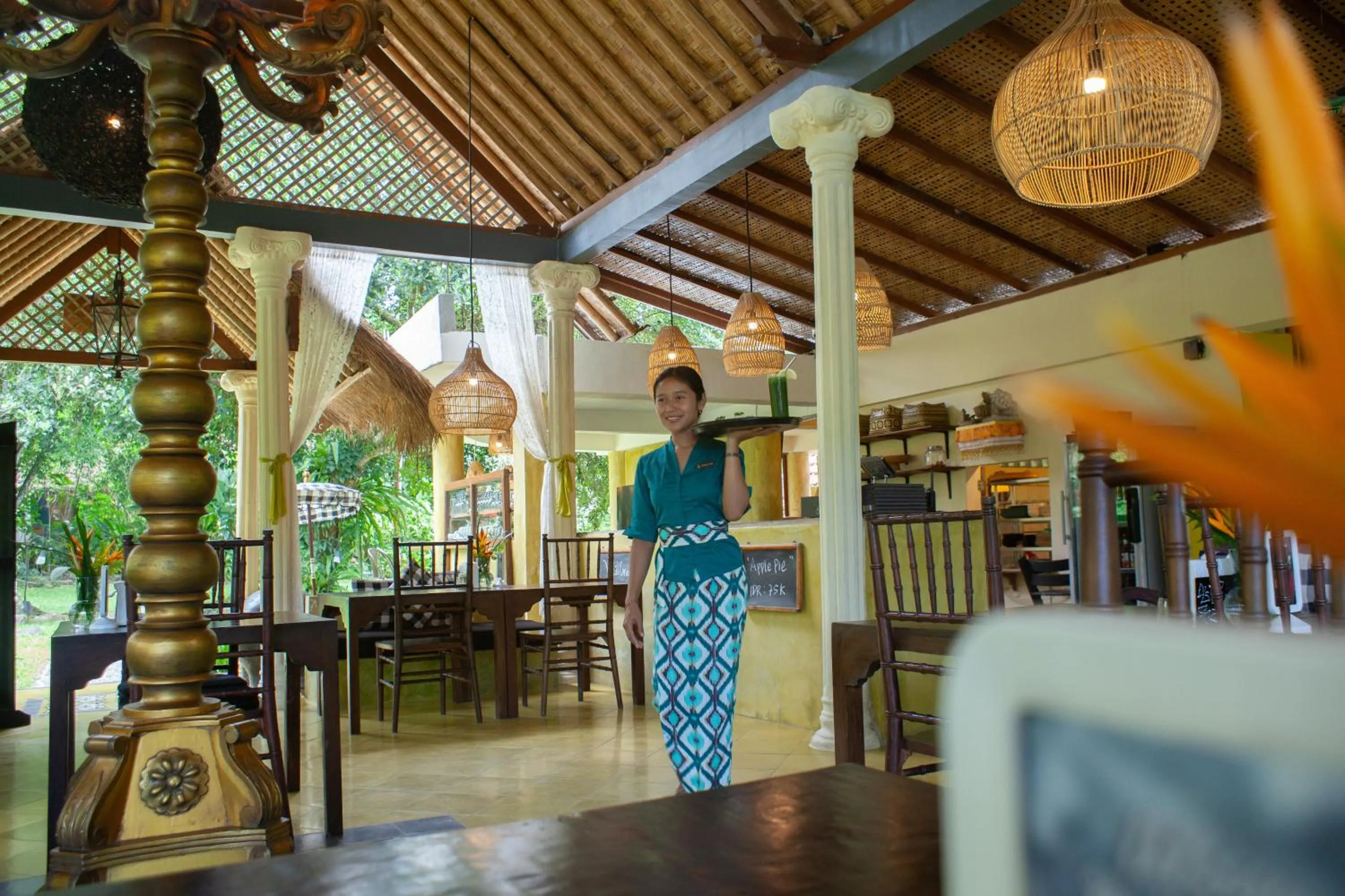 Restaurant/places to eat in Darmada Eco Resort