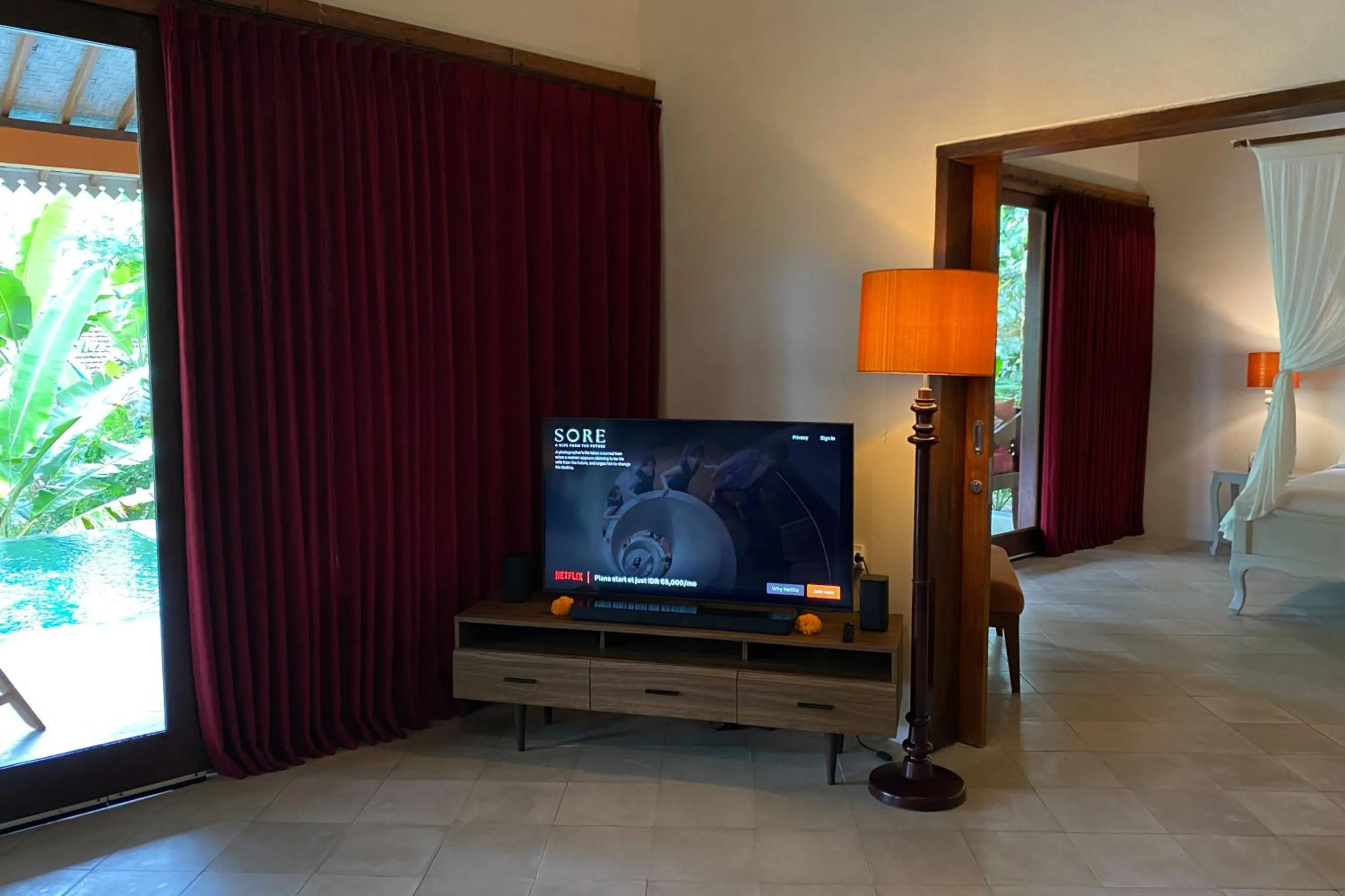 Communal lounge/ TV room in Darmada Eco Resort