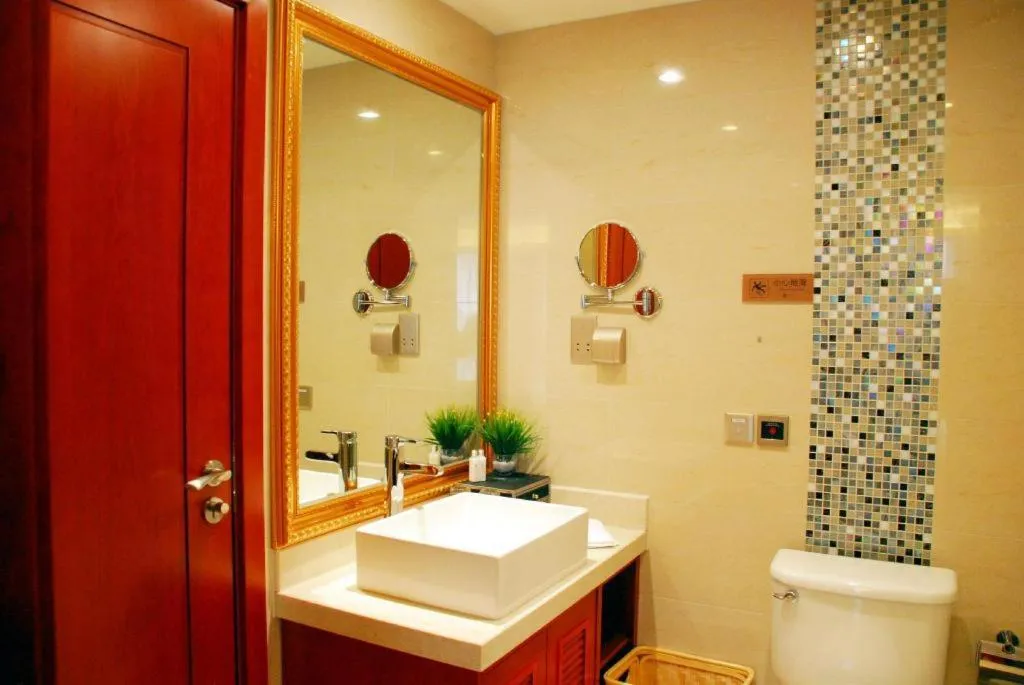 Xian Qujiang Yinzuo Hotel