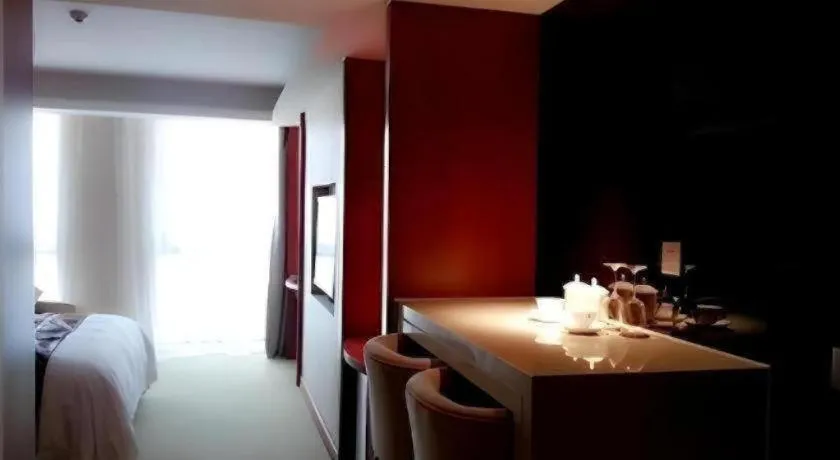 Xian Qujiang Yinzuo Hotel