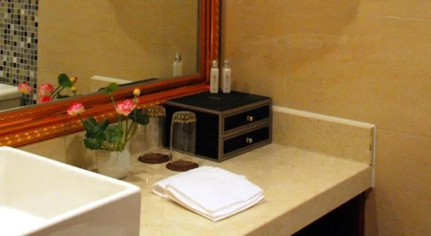 Xian Qujiang Yinzuo Hotel