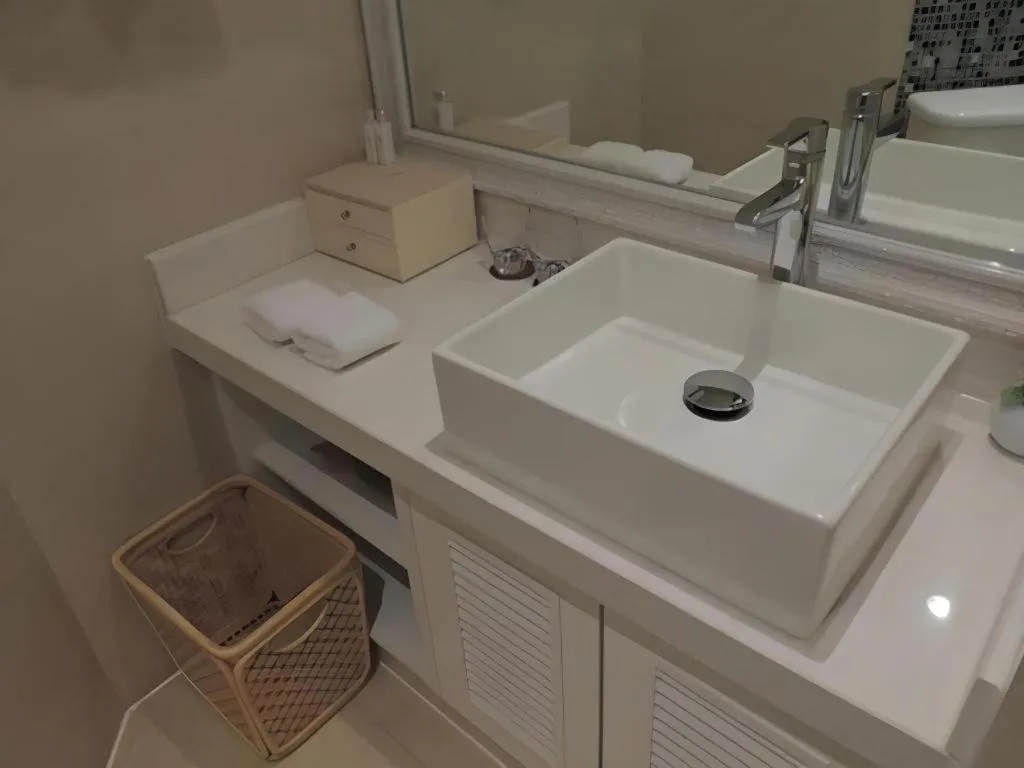 Xian Qujiang Yinzuo Hotel