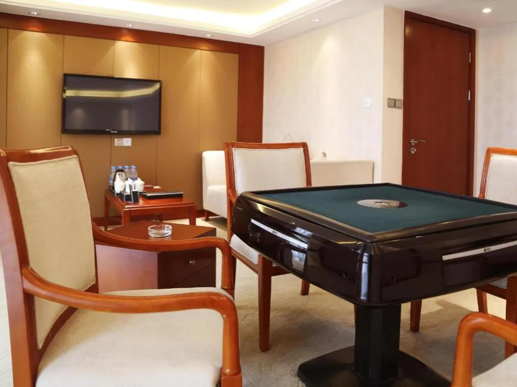 Xian Qujiang Yinzuo Hotel