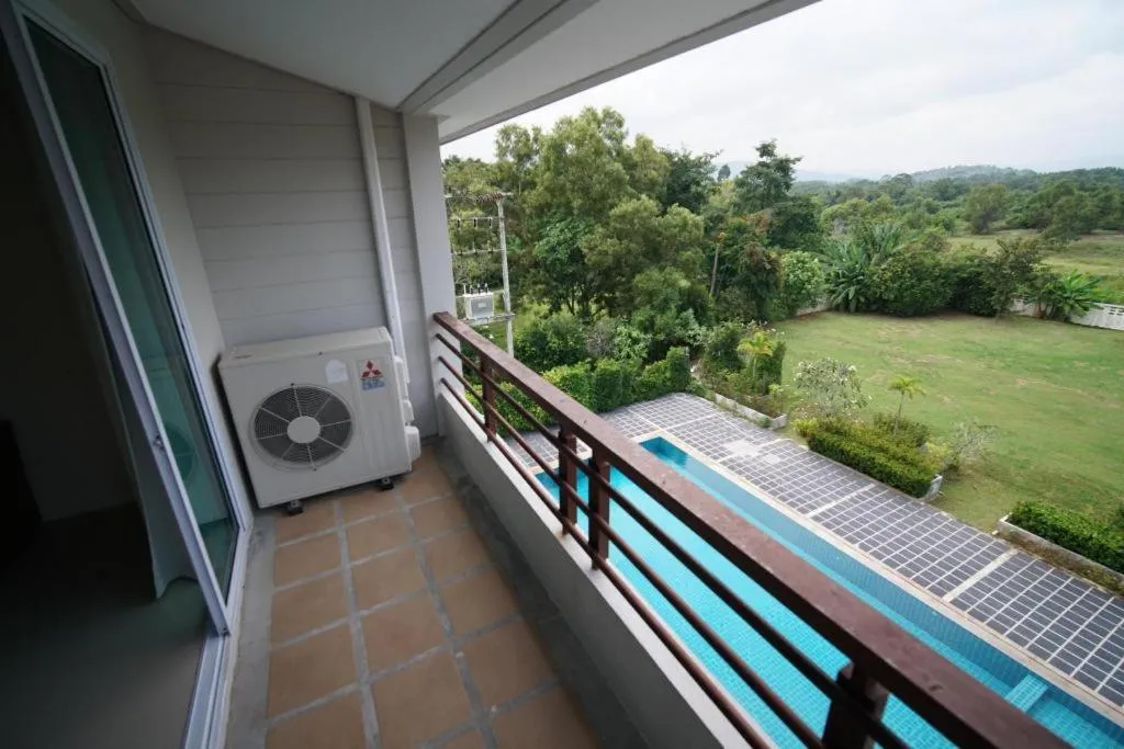 Sea Mountain Khanom Hotel