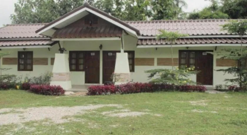 Suanlamyai Resort