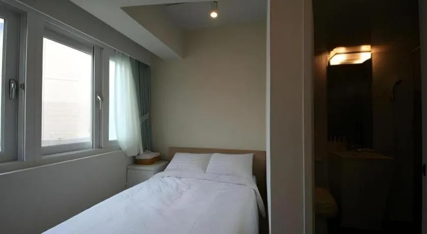 Bed in Wons Ville Myeongdong Hotel