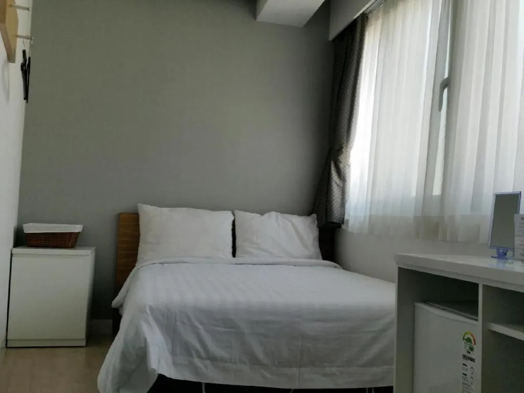 Bed in Wons Ville Myeongdong Hotel