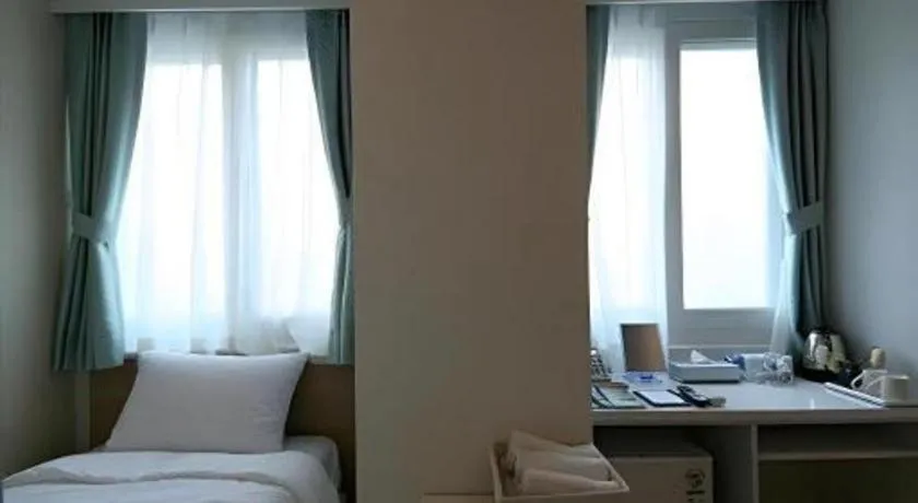 Bed in Wons Ville Myeongdong Hotel