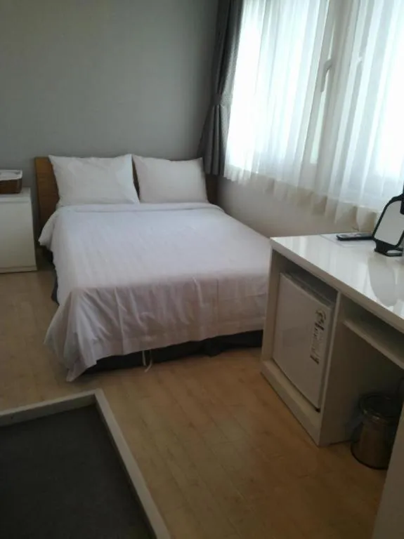 Bed in Wons Ville Myeongdong Hotel