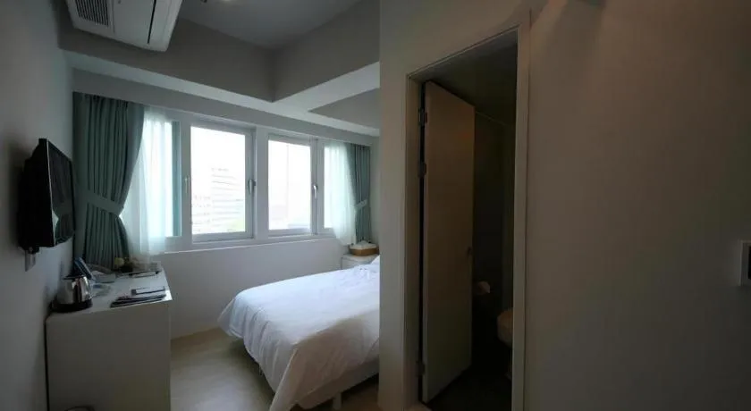 Bed in Wons Ville Myeongdong Hotel