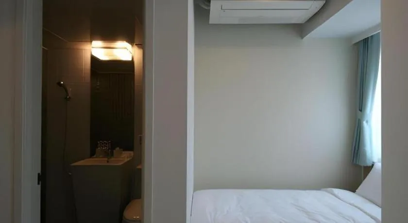 Bed in Wons Ville Myeongdong Hotel