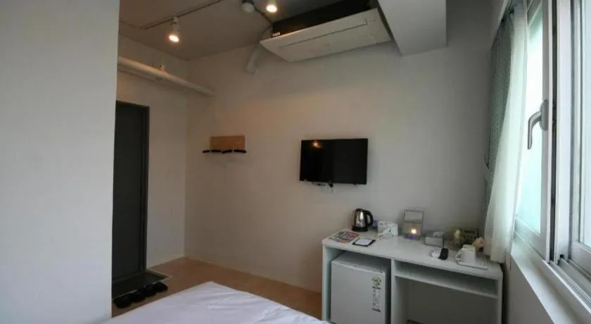 Bed in Wons Ville Myeongdong Hotel