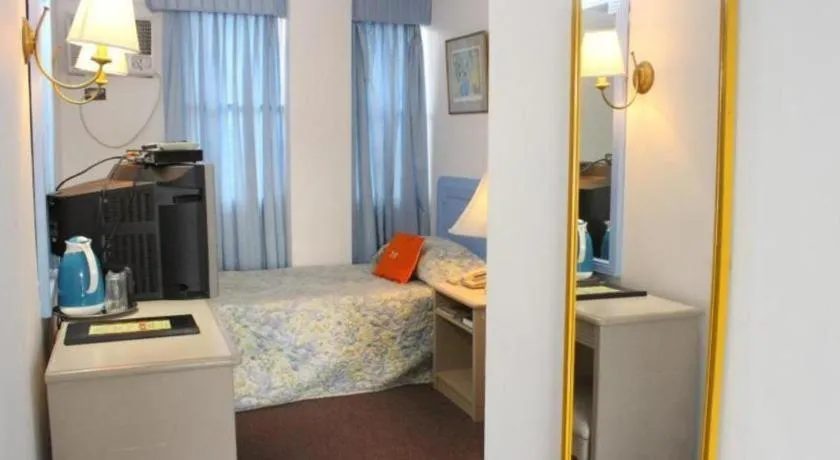 Bed in Hotel Galleria