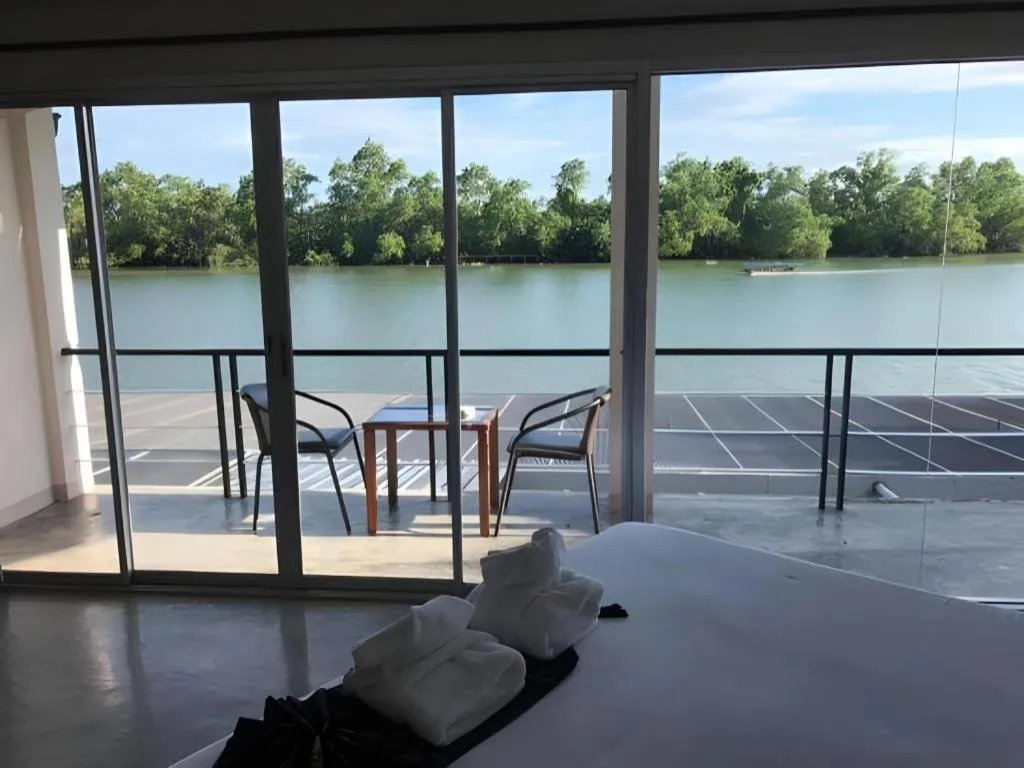 Nopparat Garden Hotel