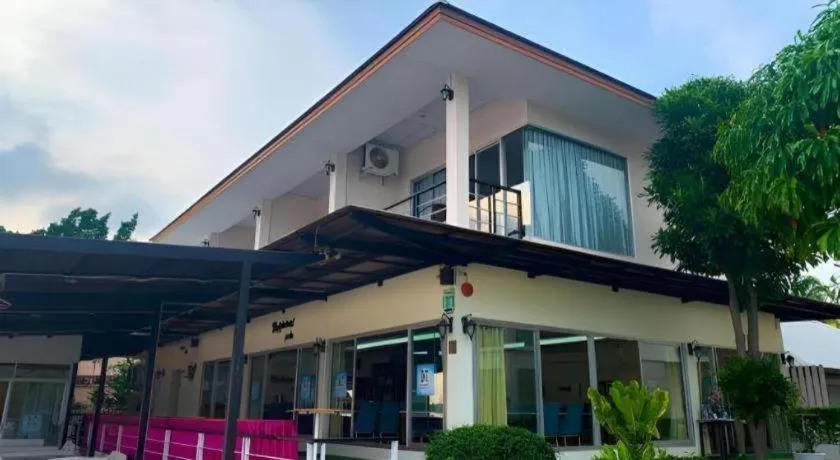 Nopparat Garden Hotel