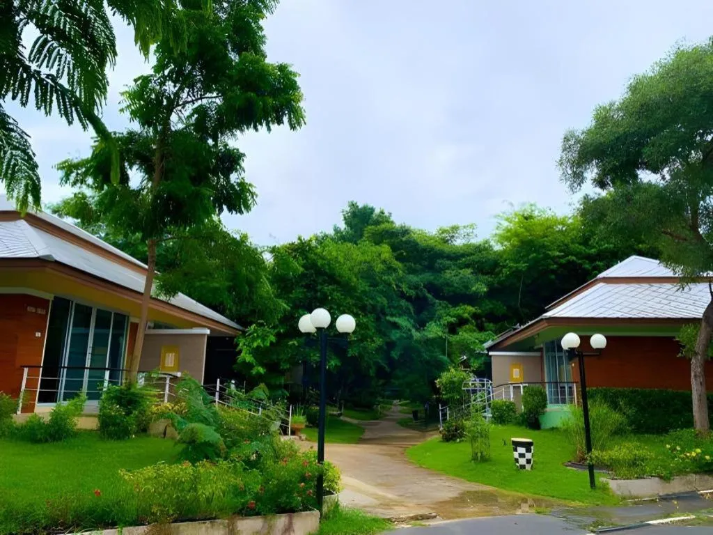 Nopparat Garden Hotel