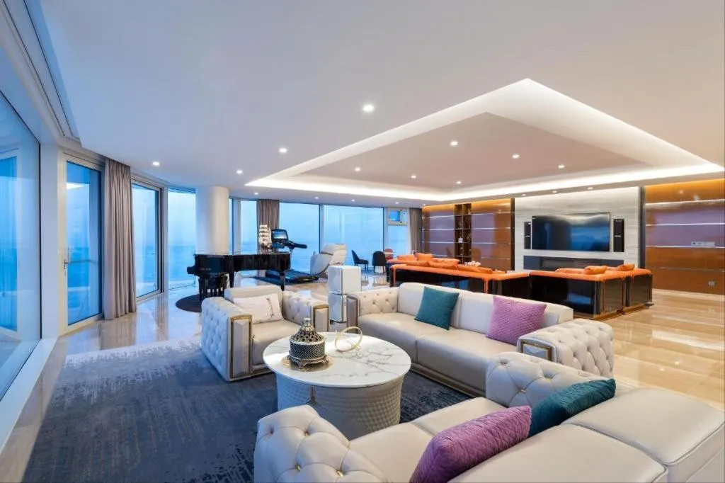 Sun Cruise Resort and Yacht