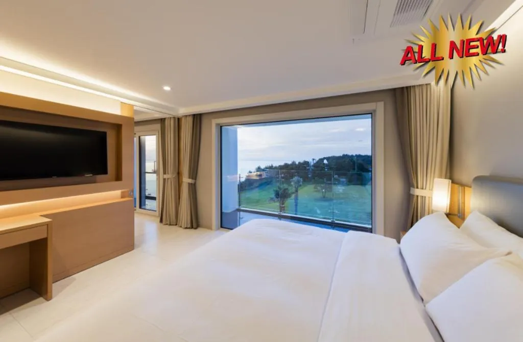 Bed in Sun Cruise Resort and Yacht