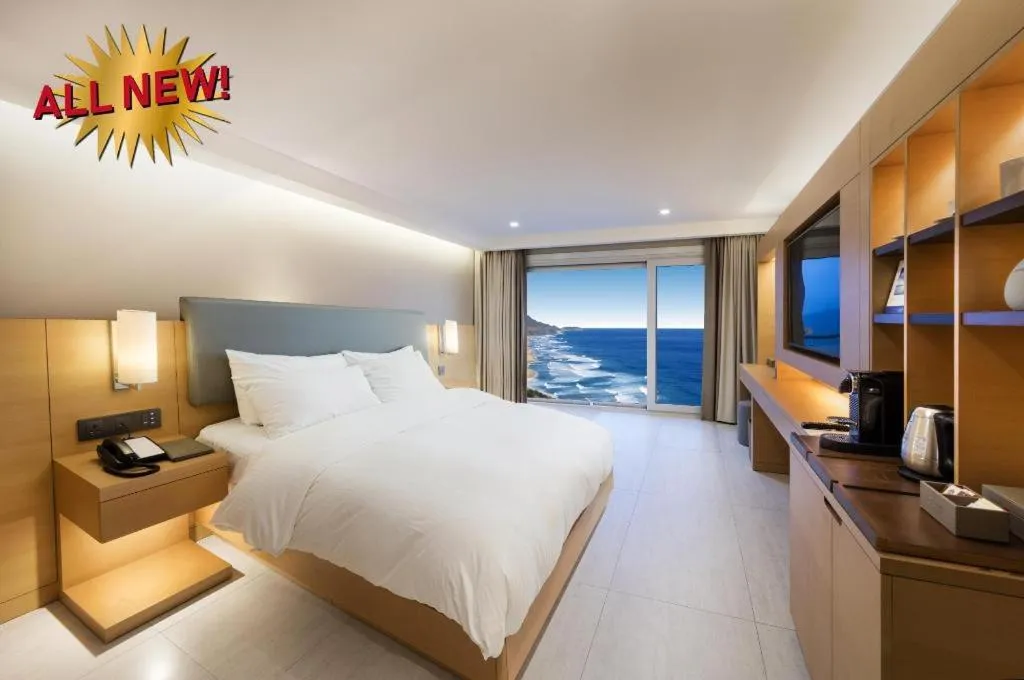 Bed in Sun Cruise Resort and Yacht