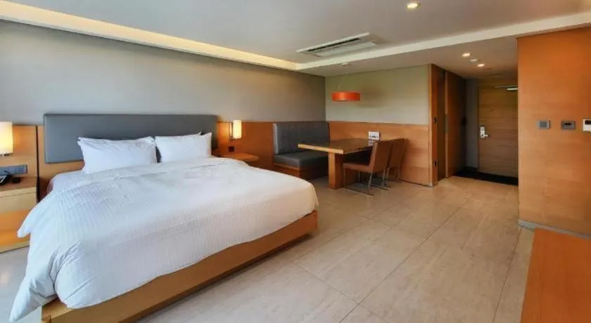 Bed in Sun Cruise Resort and Yacht