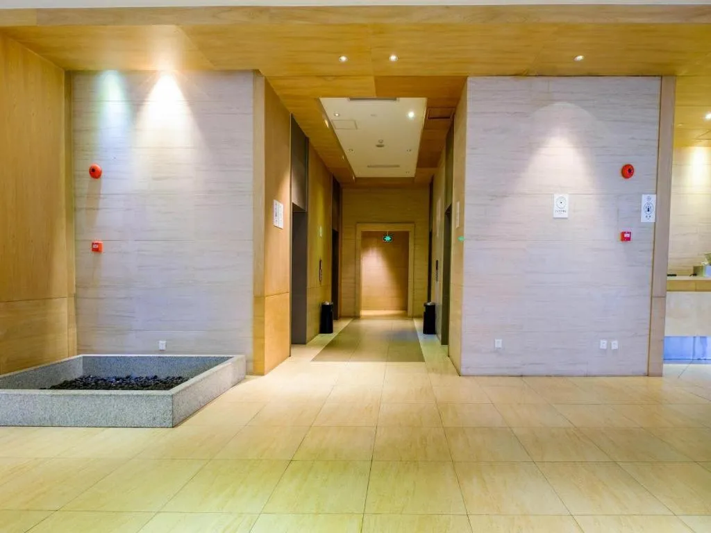 JI Hotel Shanghai Yan'an Road