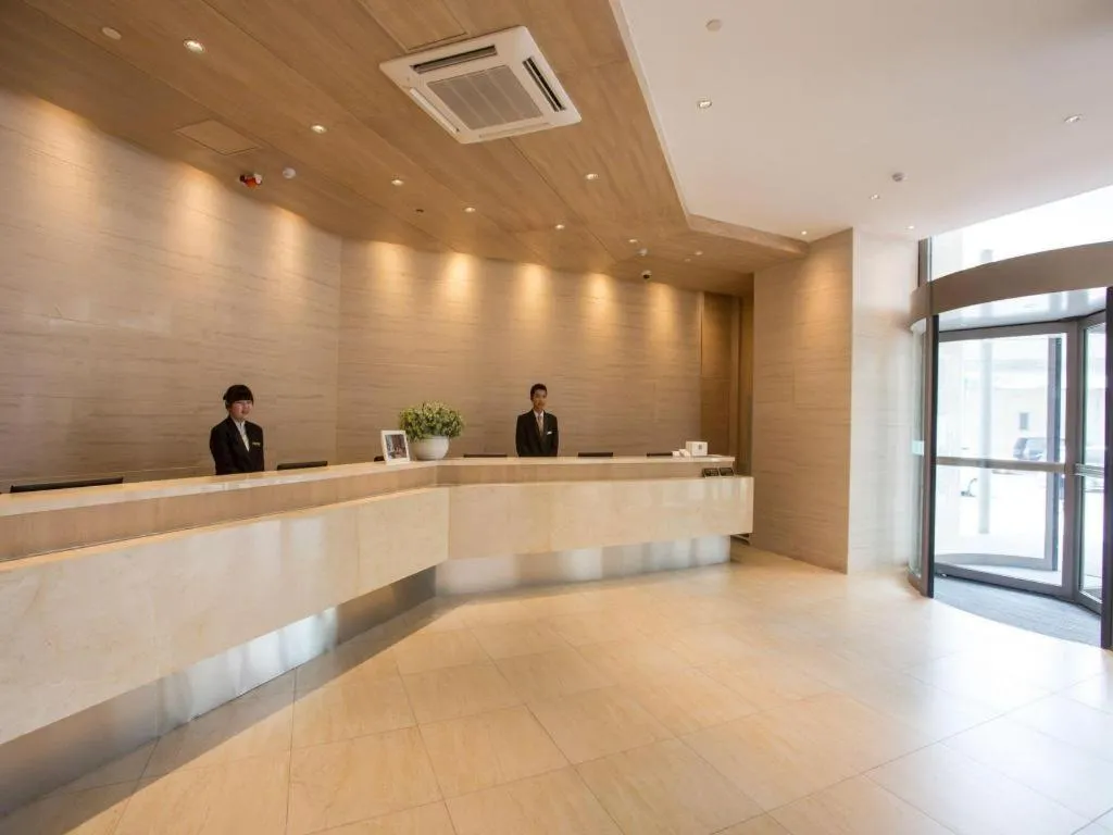 JI Hotel Shanghai Yan'an Road