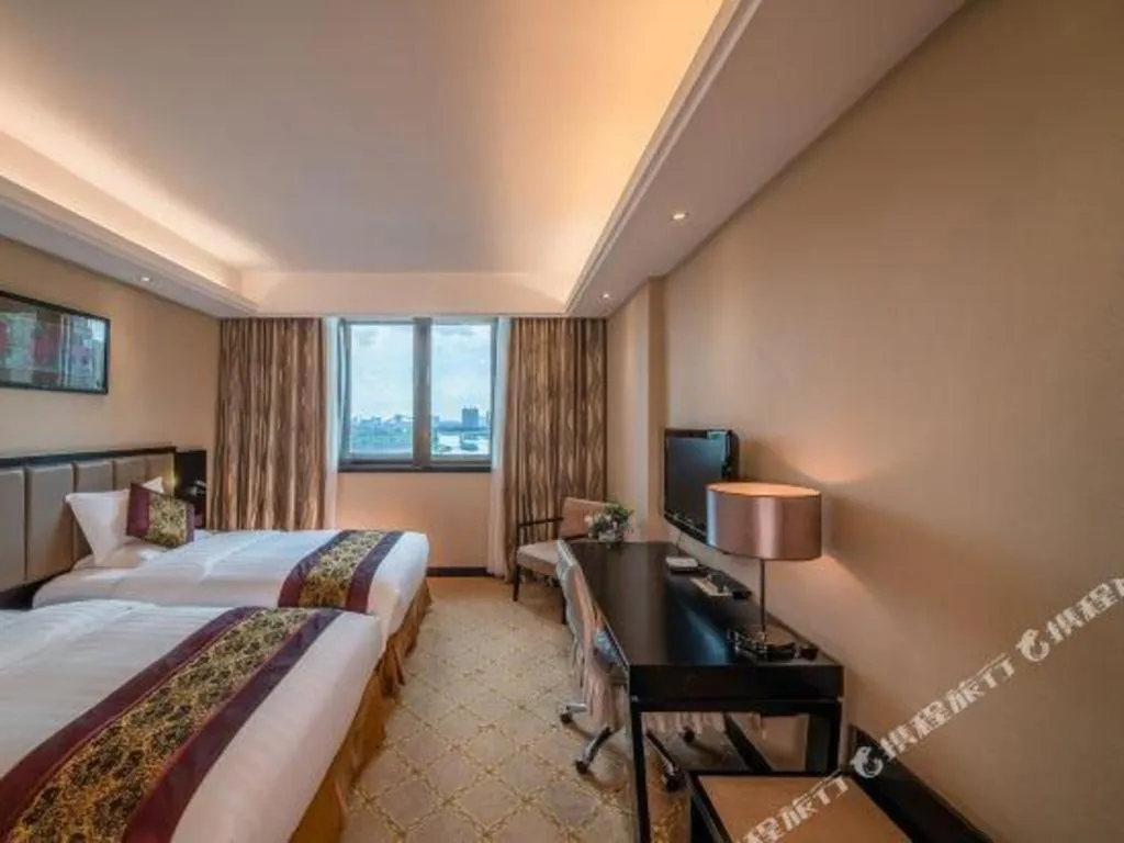 Bed in Nanning Yongjiang Hotel