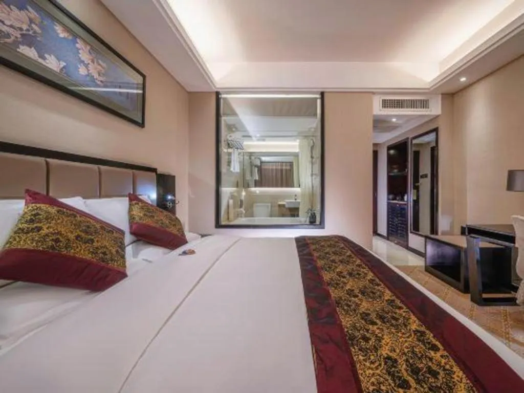 Bed in Nanning Yongjiang Hotel
