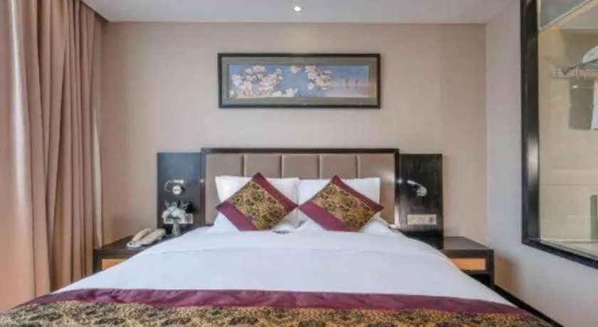 Bed in Nanning Yongjiang Hotel