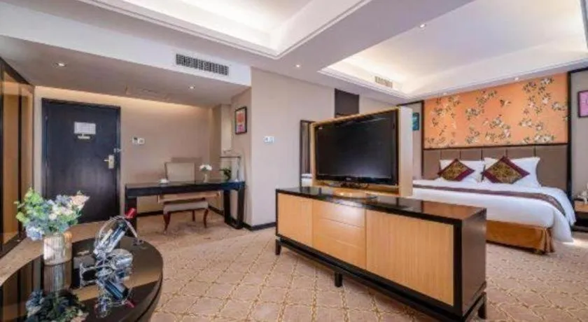 Bed in Nanning Yongjiang Hotel