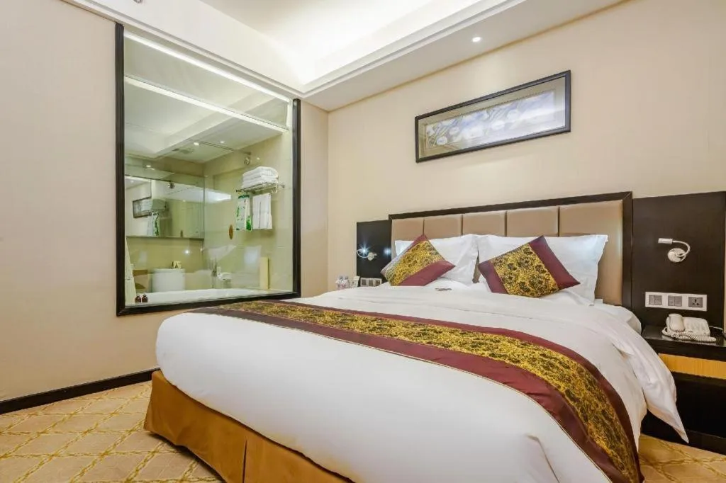 Bed in Nanning Yongjiang Hotel