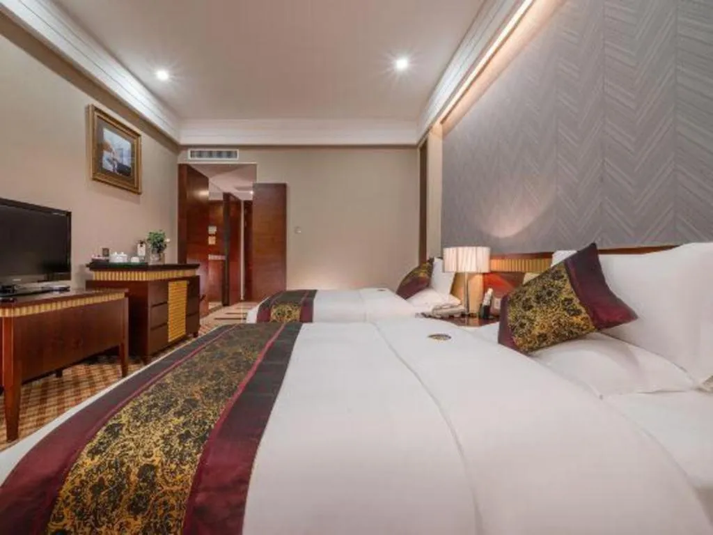 Bed in Nanning Yongjiang Hotel