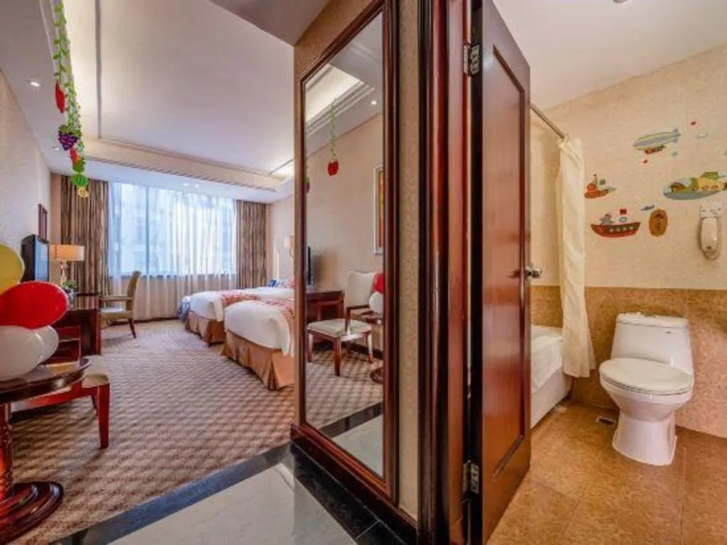 Bed in Nanning Yongjiang Hotel