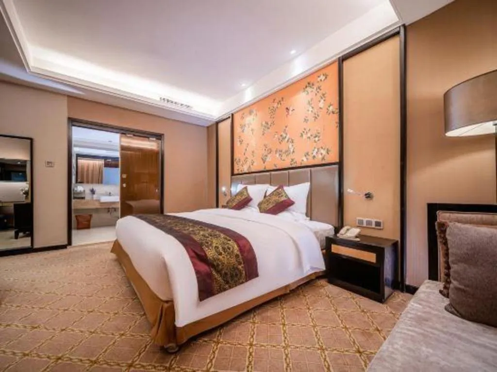 Bed in Nanning Yongjiang Hotel