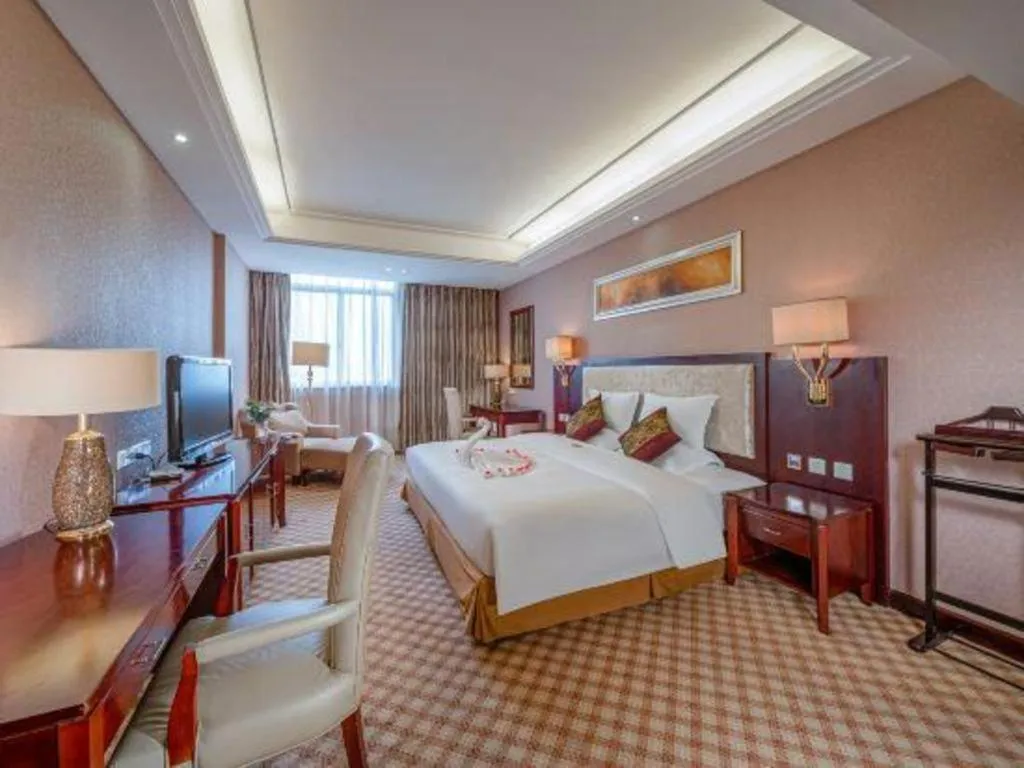 Bed in Nanning Yongjiang Hotel