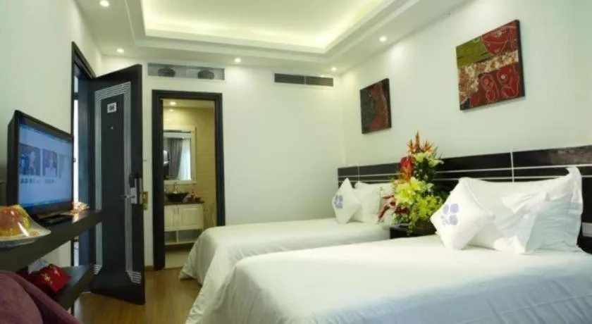 Bed in Hotel Des Arts – The Noble