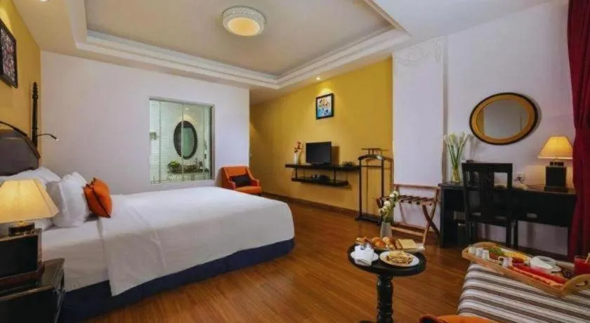 Bed in Hotel Des Arts – The Noble