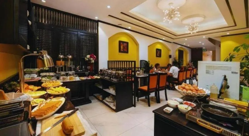 Hotel Des Arts – The Noble