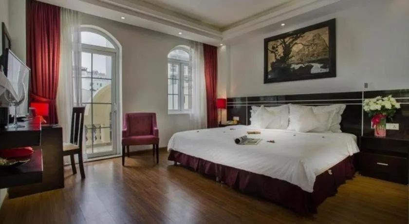 Bed in Hotel Des Arts – The Noble
