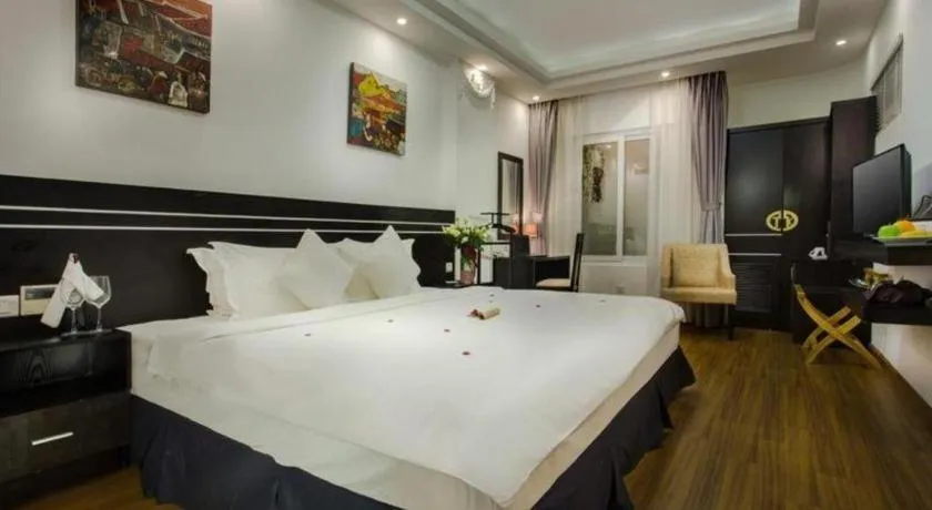 Bed in Hotel Des Arts – The Noble