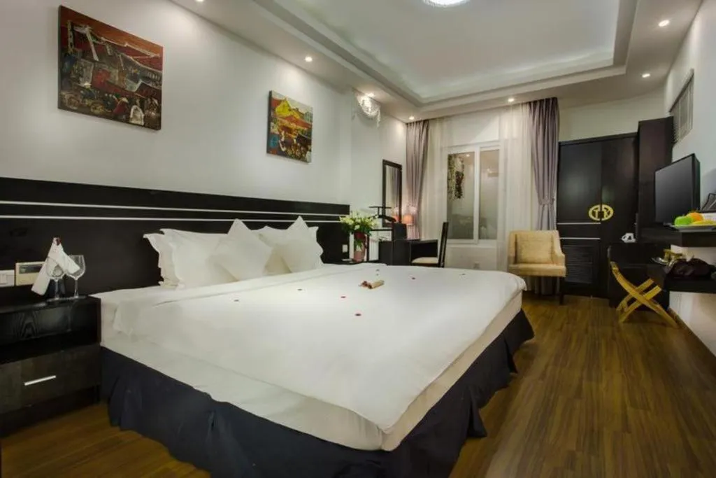 Bed in Hotel Des Arts – The Noble