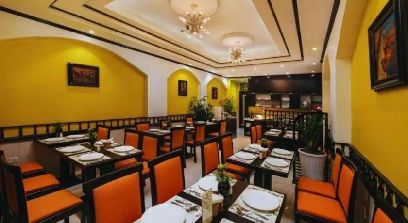 Hotel Des Arts – The Noble