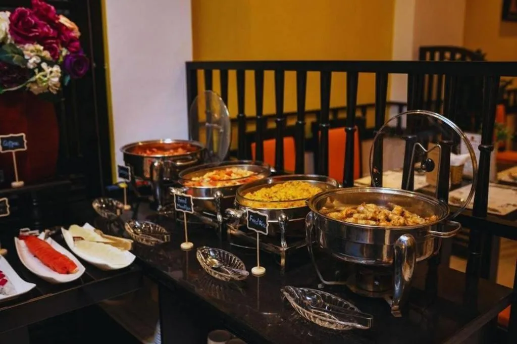 Hotel Des Arts – The Noble