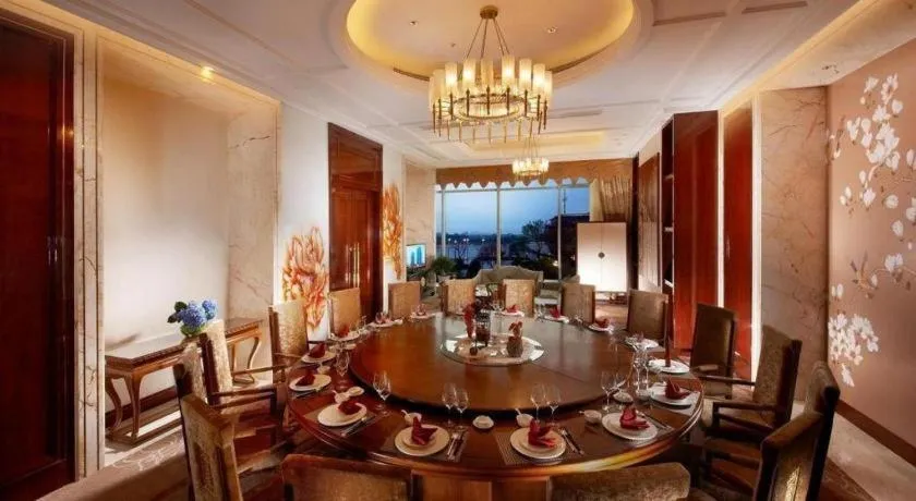 Dongwu New Century Grand Hotel Huzhou