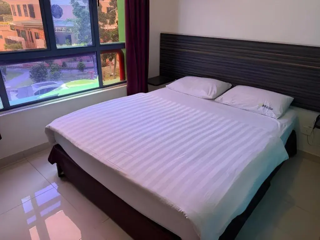 Bed in Darlene Hotel Bed in Darlene Hotel