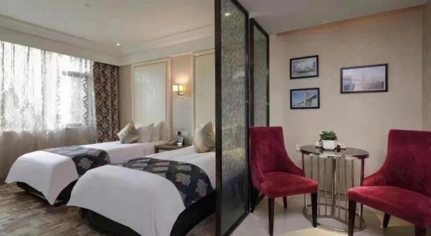 Bed in Nanjing Grand Da Qiao Hotel