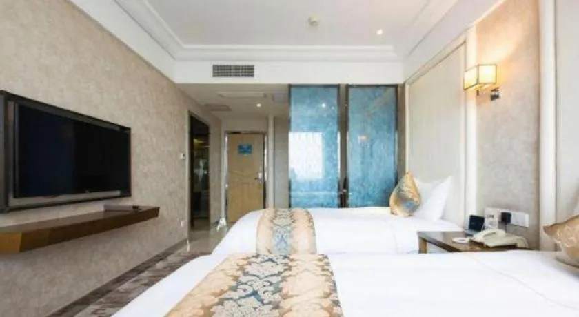 Bed in Nanjing Grand Da Qiao Hotel