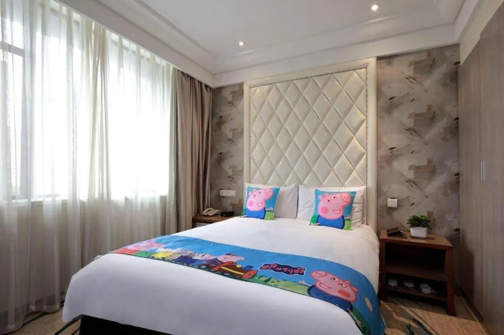 Bed in Nanjing Grand Da Qiao Hotel