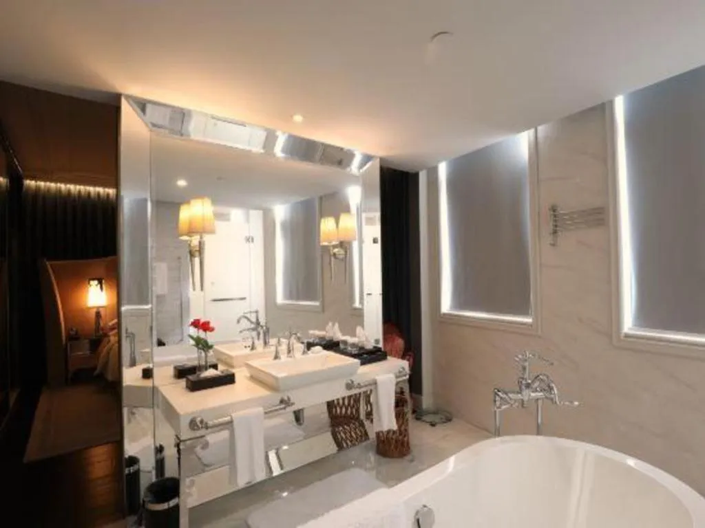 Jinjiang Metropolo Hotel Classiq Shanghai Off Bund